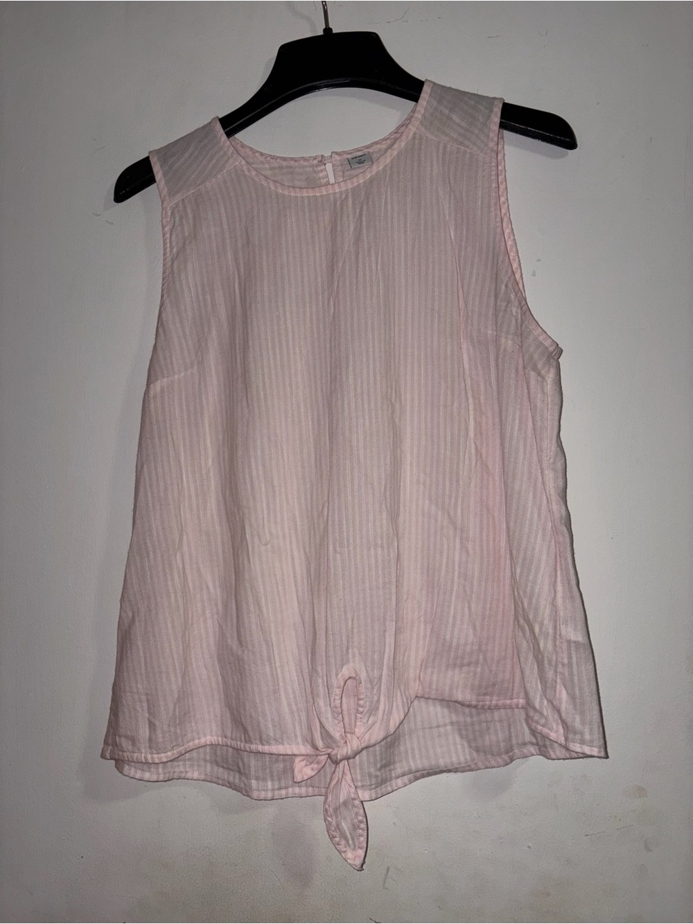 Old Navy Light Pink Sleeveless Tie-Front Tank